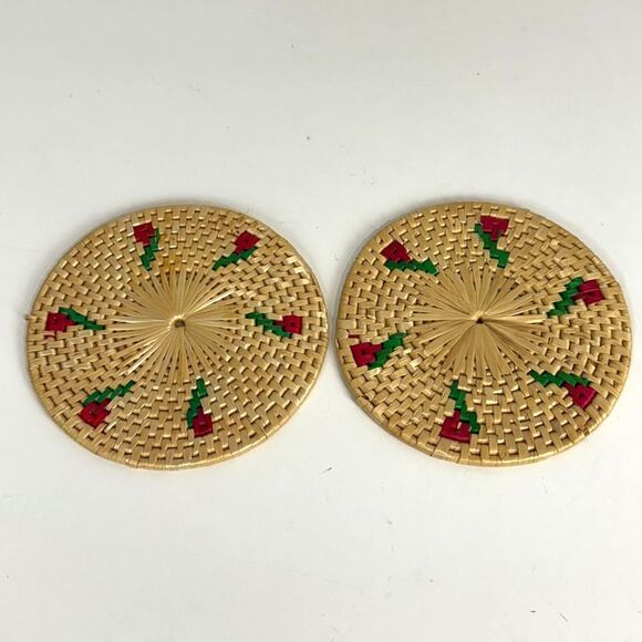 2 Vintage Wicker Strawberry Trivets 7” - Picture 1 of 7